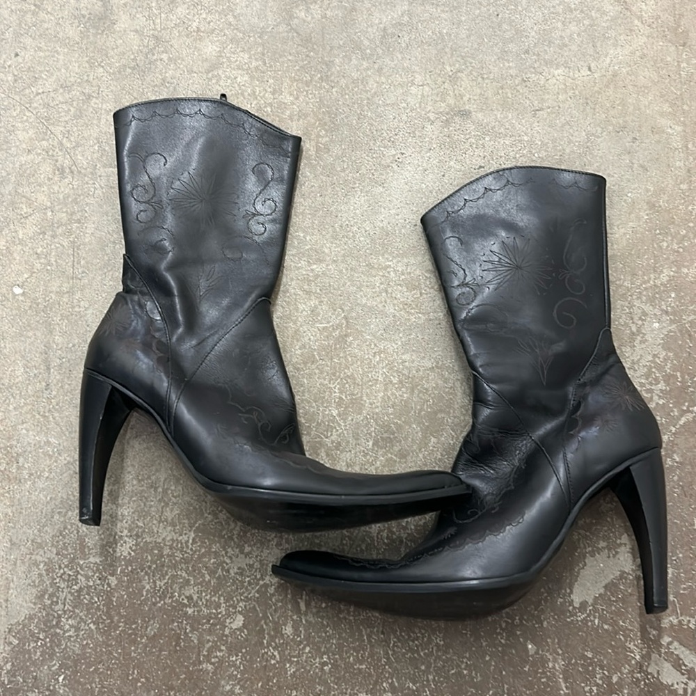 Vintage Aldo y2k western style pointy toe boots
